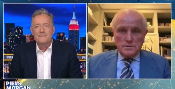 卡尔德隆：09年C罗加盟皇马是念念寻求改动 他和梅西相互建设